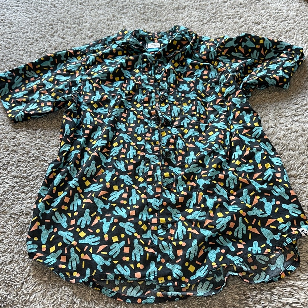 Kavu cacti button down